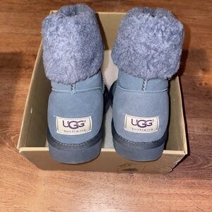 UGG Women Size 6 Charcoal Gray Boots